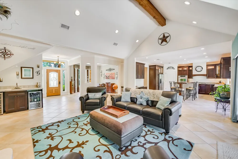 102 Osprey Circle Bastrop, TX 78602