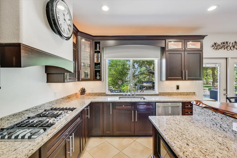 102 Osprey Circle Bastrop, TX 78602