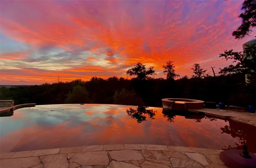 102 Osprey Circle Bastrop, TX 78602