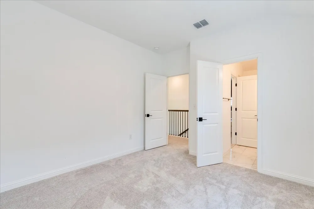 288 Smithsonian Lane Kyle, TX 78640