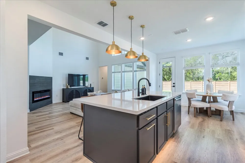 288 Smithsonian Lane Kyle, TX 78640