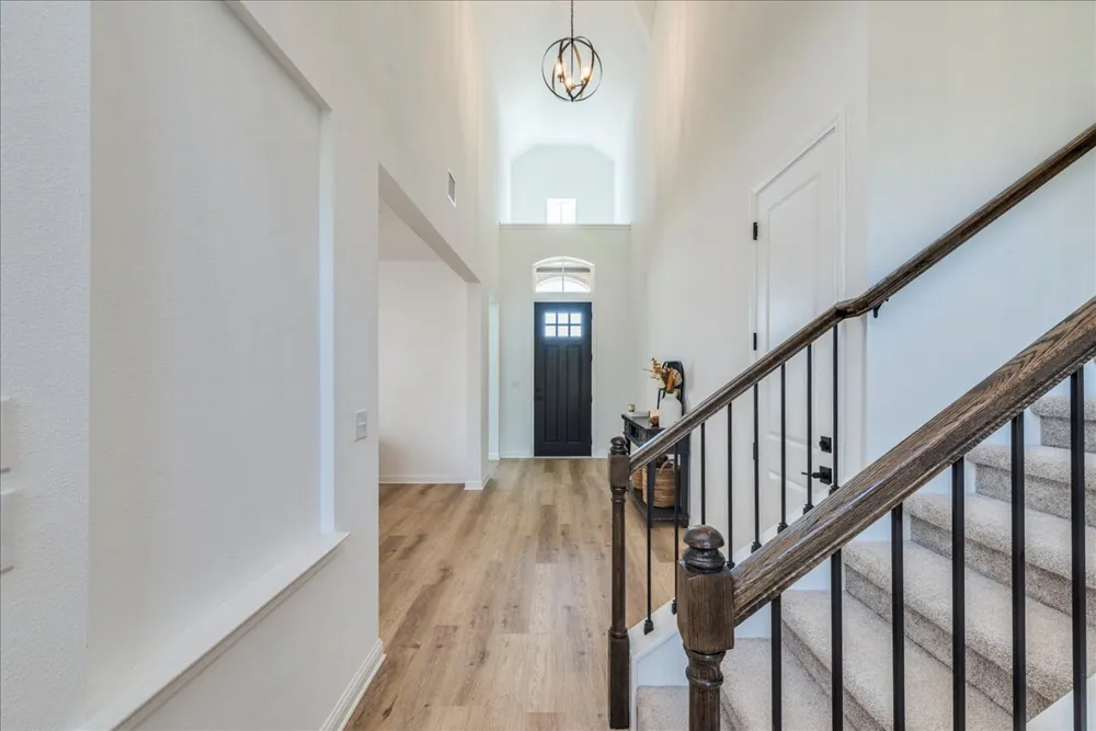 288 Smithsonian Lane Kyle, TX 78640