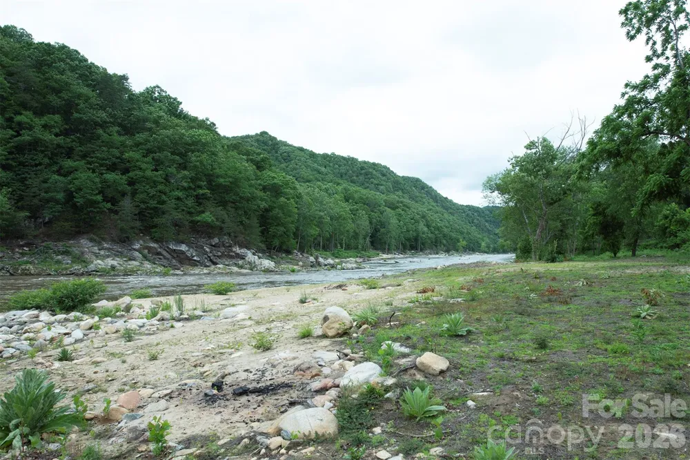 2391 French Broad Parkway #34 Marshall, NC 28753