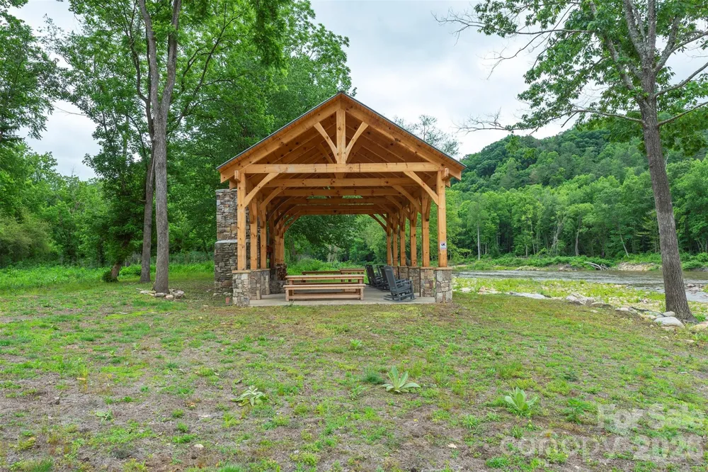 2391 French Broad Parkway #34 Marshall, NC 28753