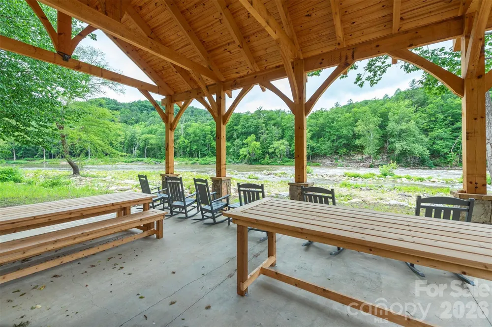 2391 French Broad Parkway #34 Marshall, NC 28753