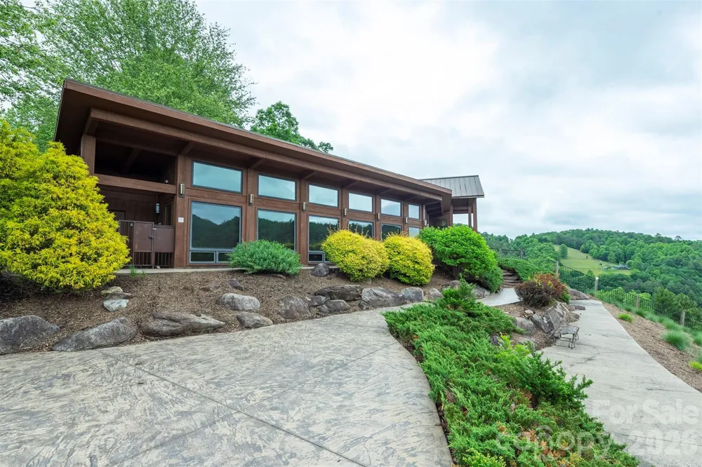 2391 French Broad Parkway #34 Marshall, NC 28753