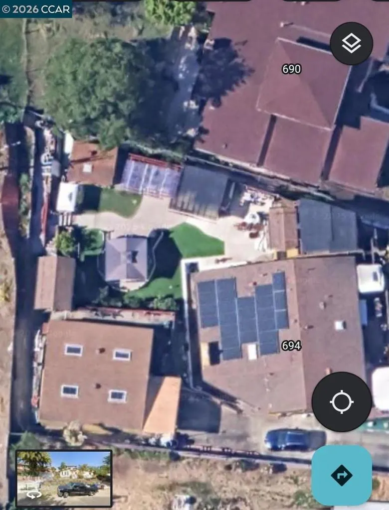 694 Renfrew Rd El Sobrante, CA 94803