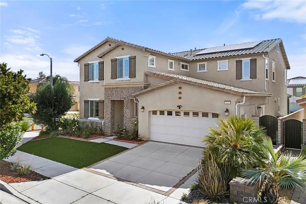7632 Villa Rosa Court Eastvale, CA 92880