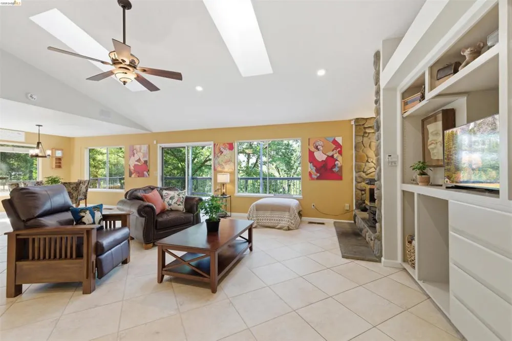 16690 Ridgewood Dr Sonora, CA 95370