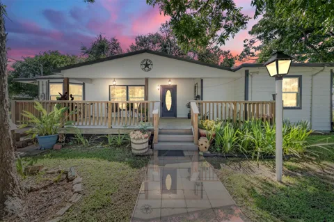 7010 Carter Avenue