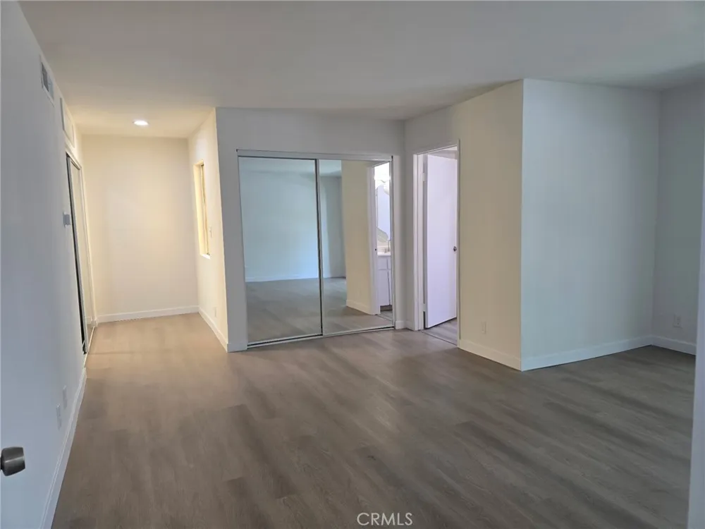 1661 Neil Armstrong #166 Montebello, CA 90640
