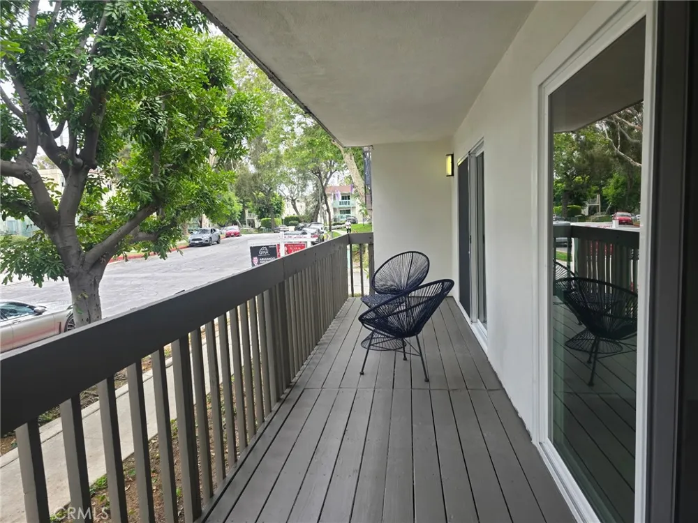 1661 Neil Armstrong #166 Montebello, CA 90640