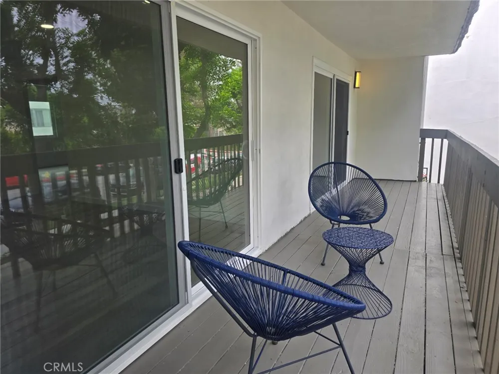 1661 Neil Armstrong #166 Montebello, CA 90640