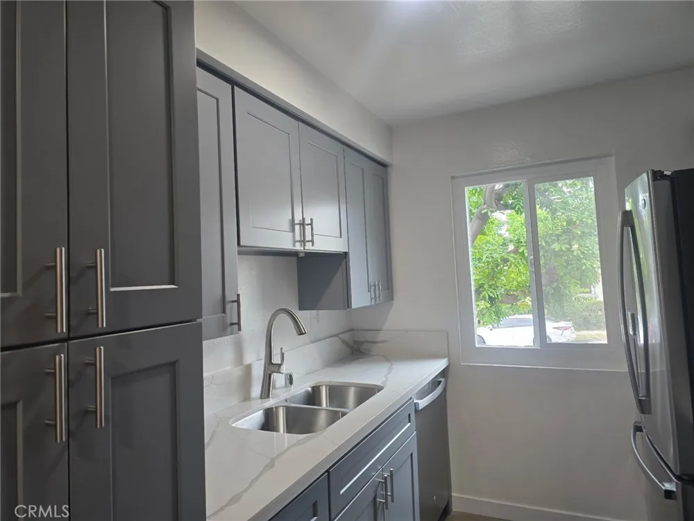 1661 Neil Armstrong #166 Montebello, CA 90640