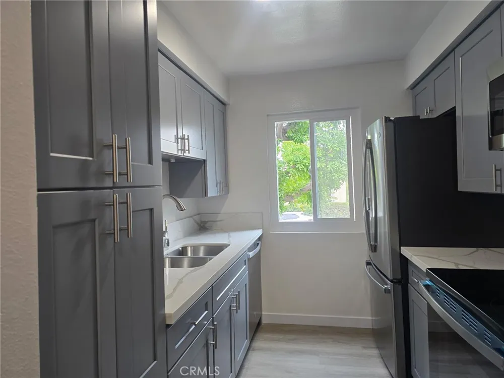 1661 Neil Armstrong #166 Montebello, CA 90640