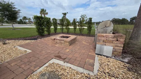 71 CEDAR CIRCLE E