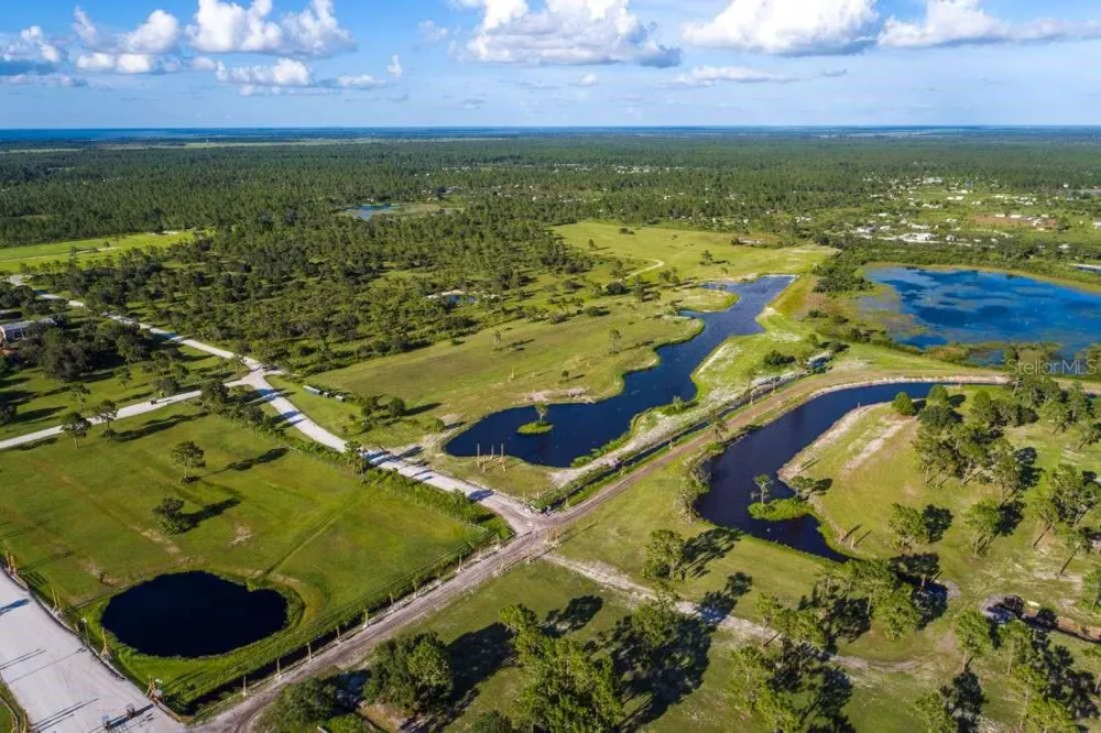 71 CEDAR CIRCLE E Lake Wales, FL 33898