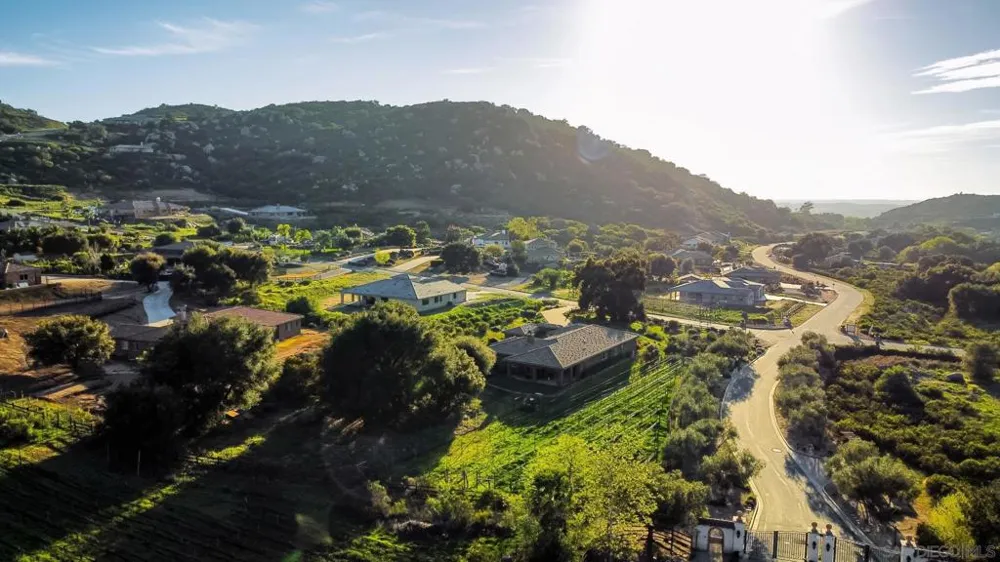 12872 Vineyard Crest Pl Lakeside, CA 92040