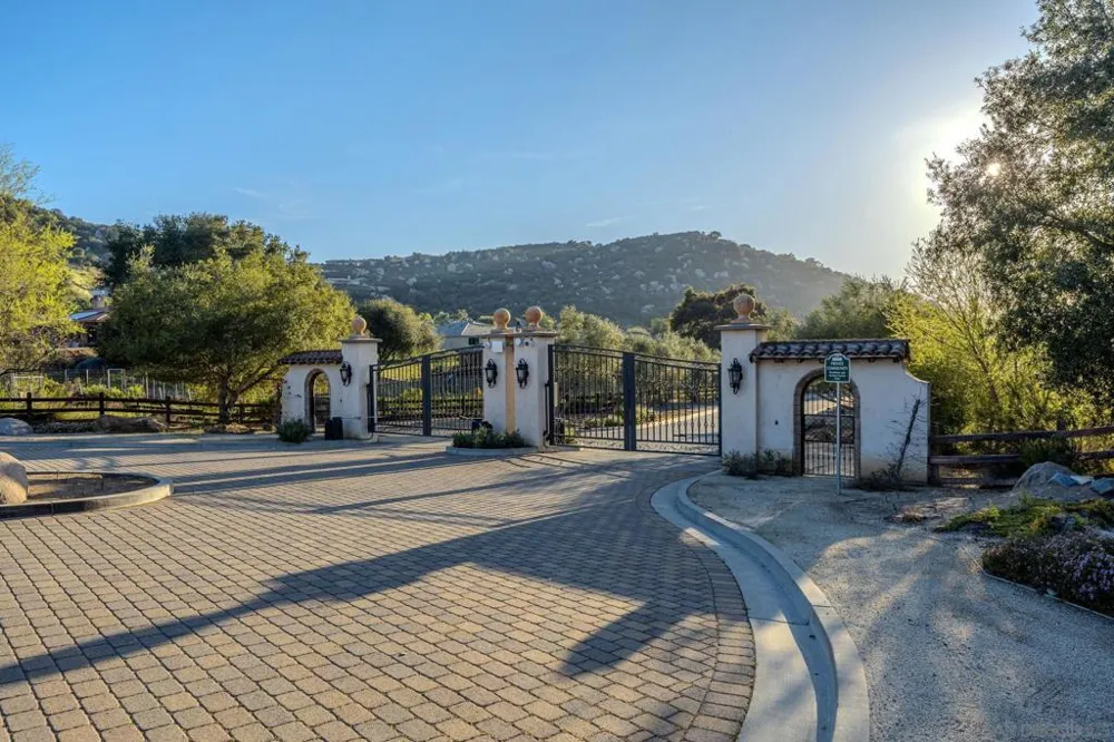 12872 Vineyard Crest Pl Lakeside, CA 92040