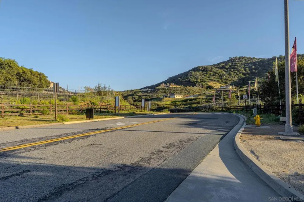 12872 Vineyard Crest Pl Lakeside, CA 92040