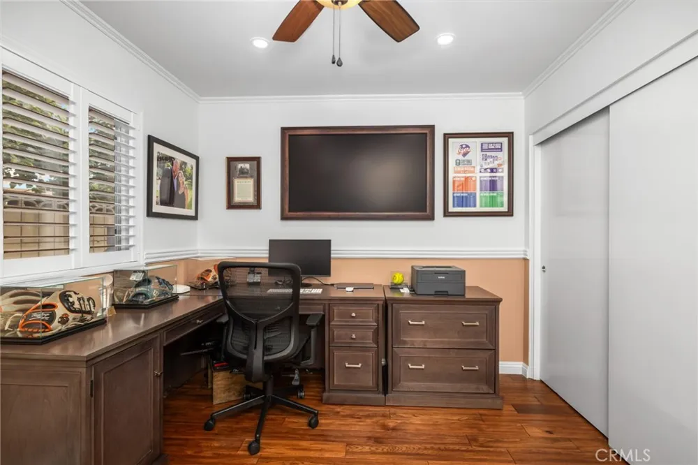 264 E Radcliffe Drive Claremont, CA 91711