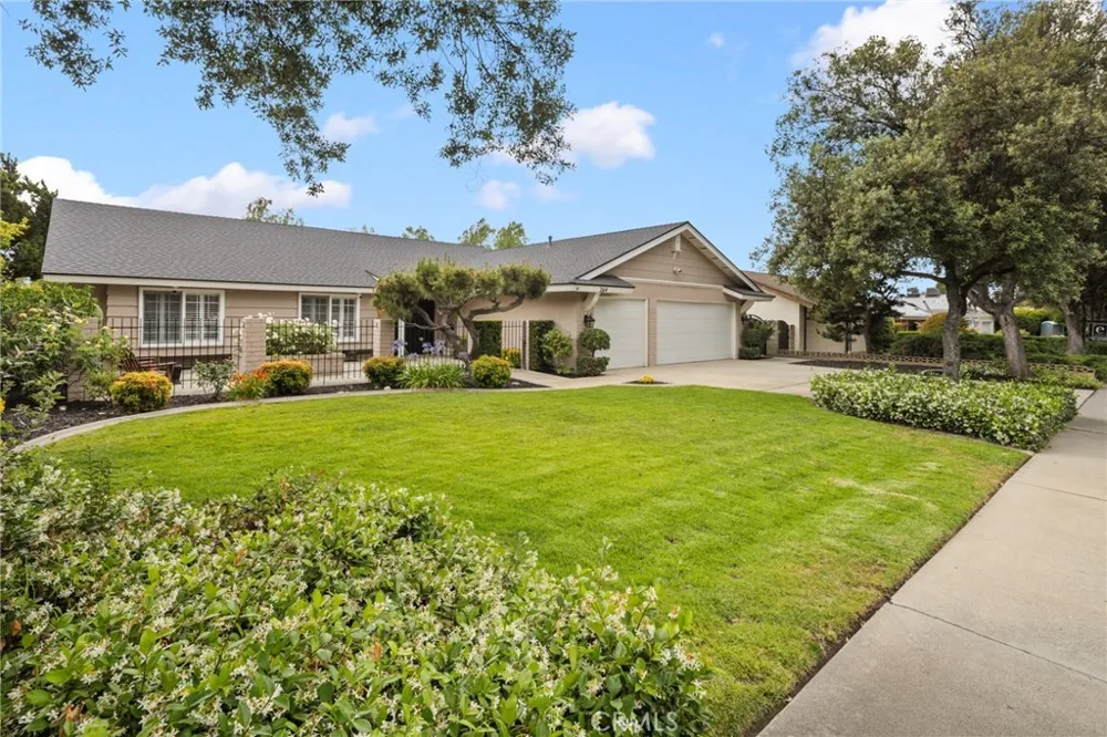 264 E Radcliffe Drive Claremont, CA 91711