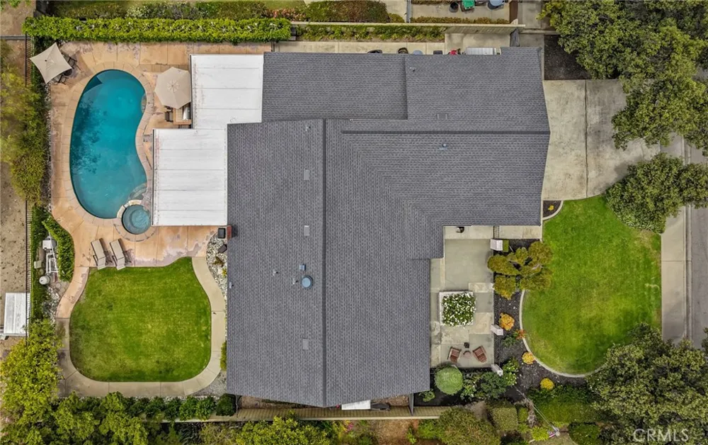 264 E Radcliffe Drive Claremont, CA 91711