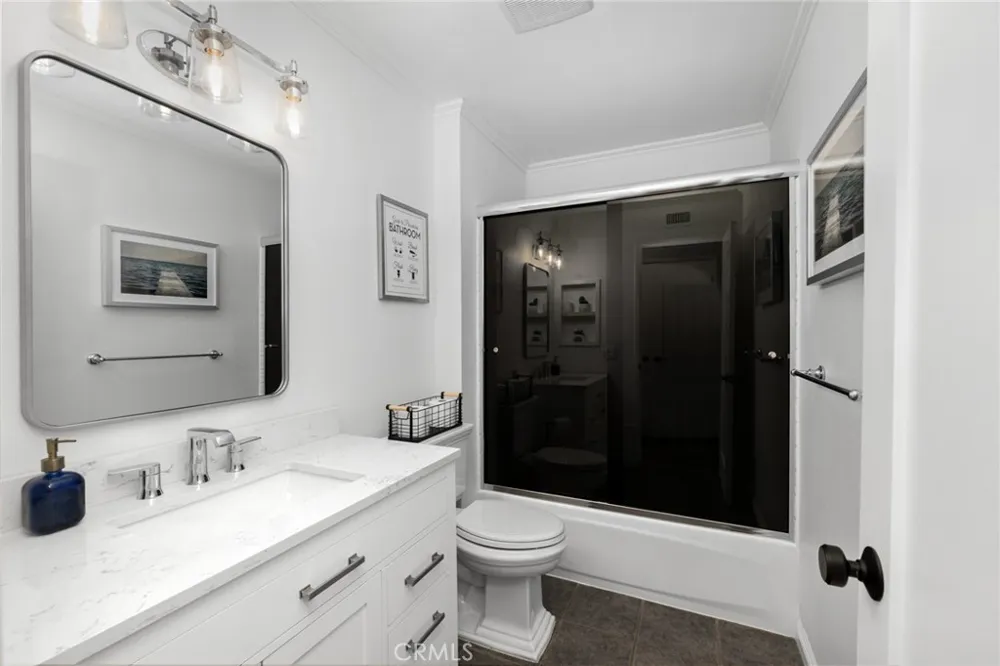 264 E Radcliffe Drive Claremont, CA 91711