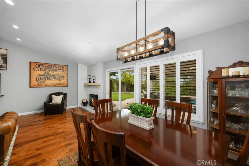 264 E Radcliffe Drive Claremont, CA 91711