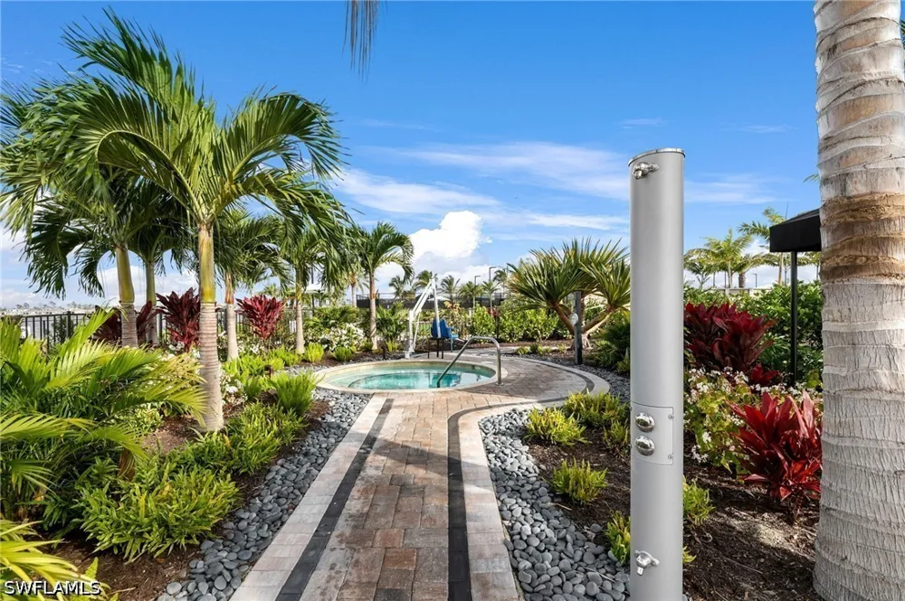 Caravita Lane Lane Fort Myers, FL 33913