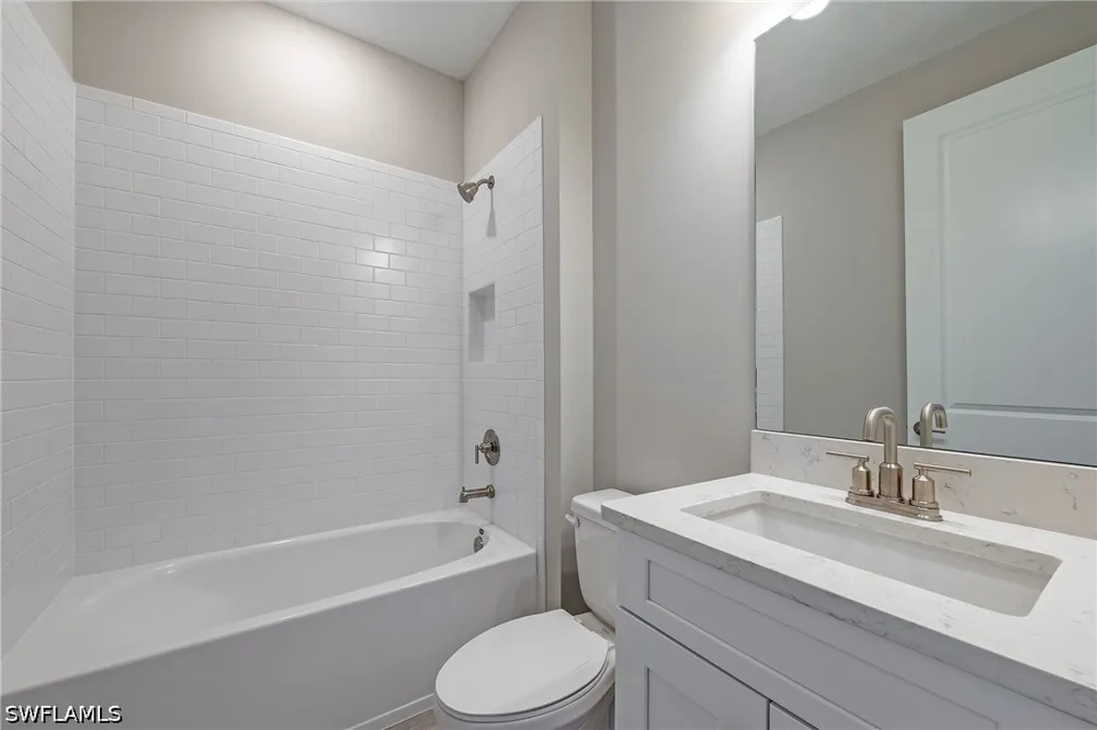 Caravita Lane Lane Fort Myers, FL 33913