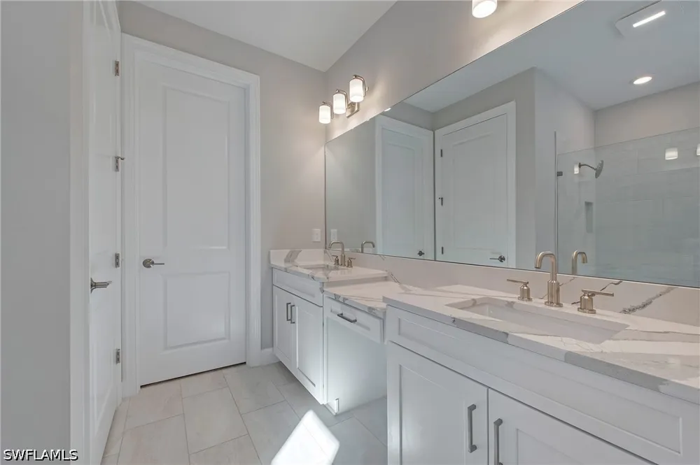 Caravita Lane Lane Fort Myers, FL 33913
