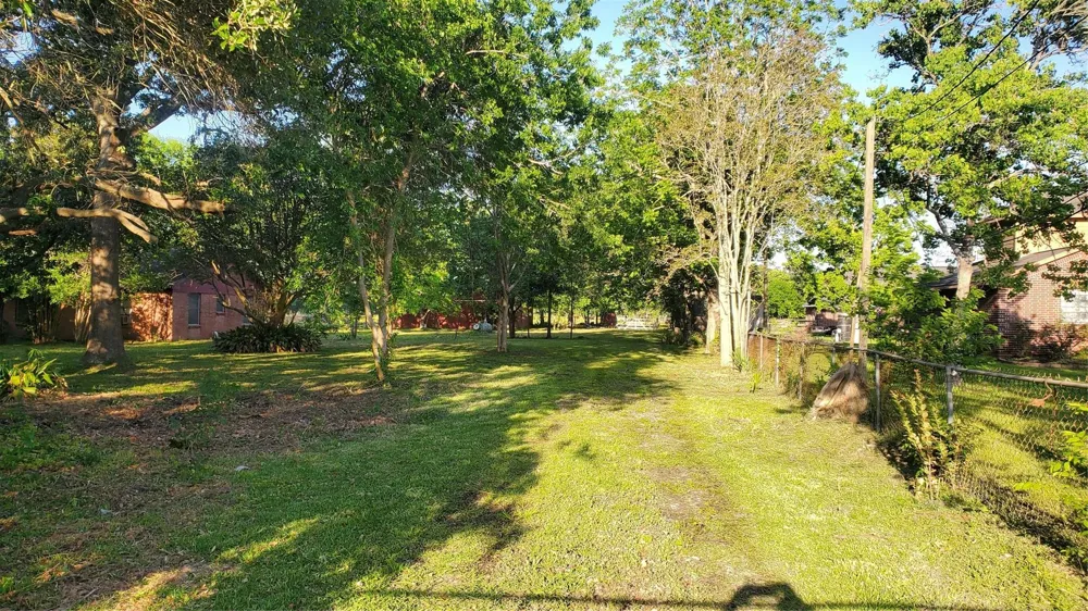 13806 Bohemian Hall Road Crosby, TX 77532