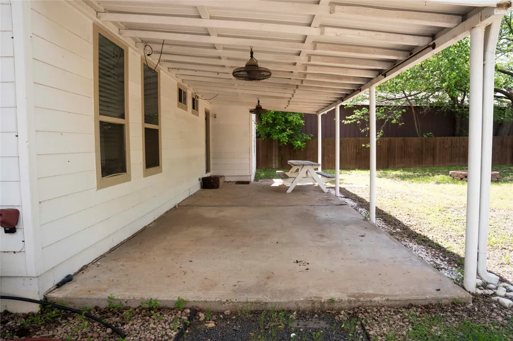 19107 Fm 969 Road Webberville, TX 78653