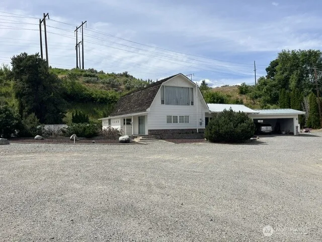 2627 Malaga Alcoa Highway Malaga, WA 98828
