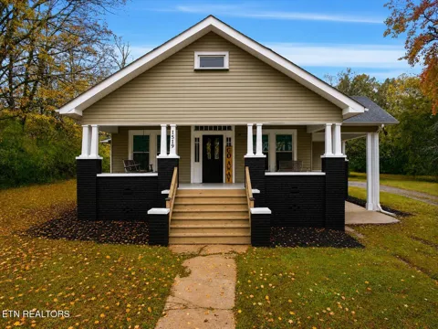 1519 W Madison Ave