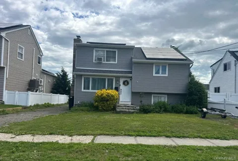 265 East Drive