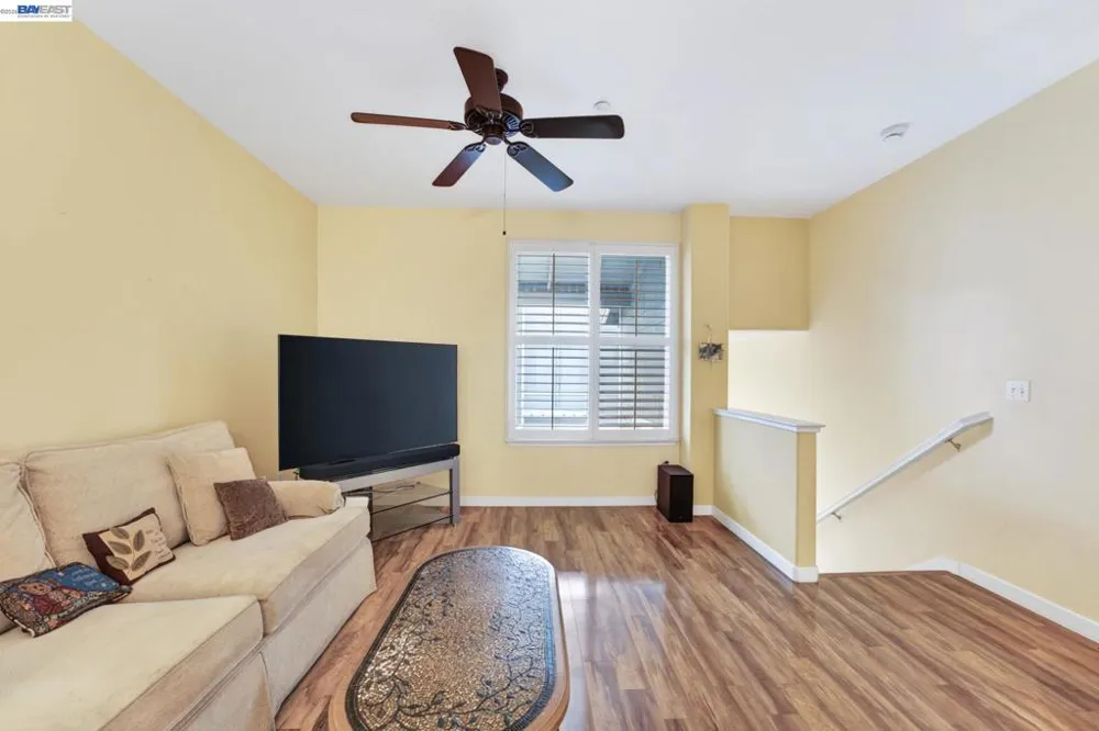 655 Veranda Cir Hayward, CA 94541
