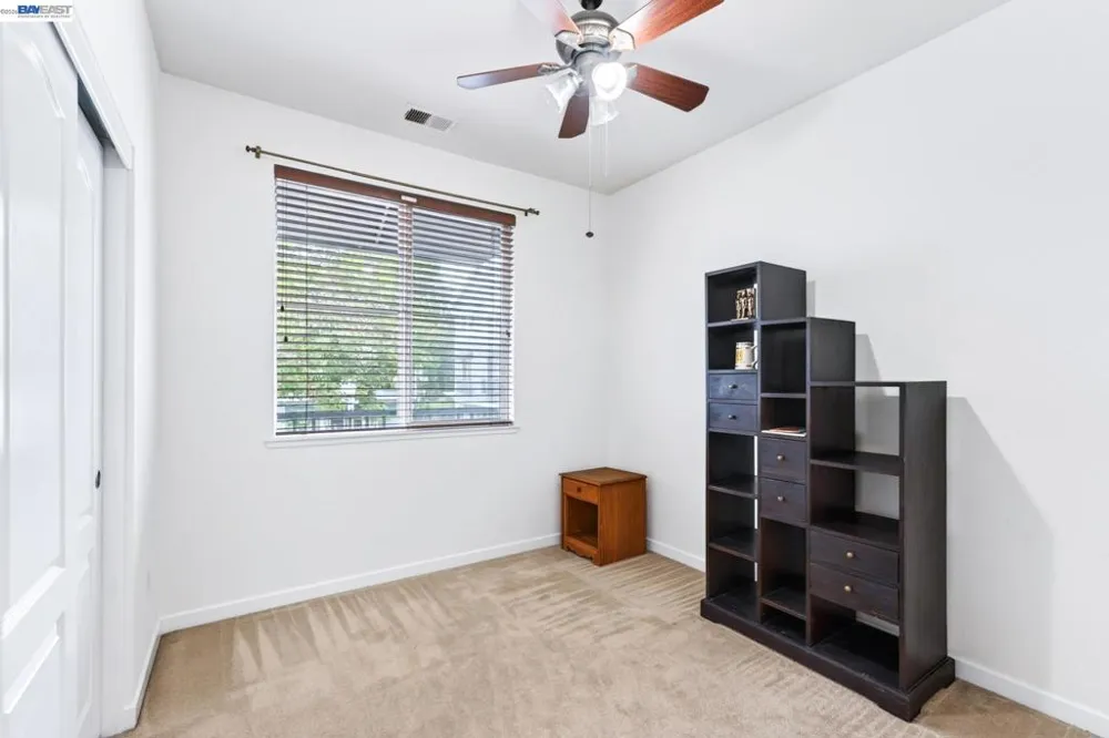 655 Veranda Cir Hayward, CA 94541