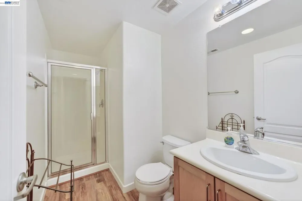655 Veranda Cir Hayward, CA 94541