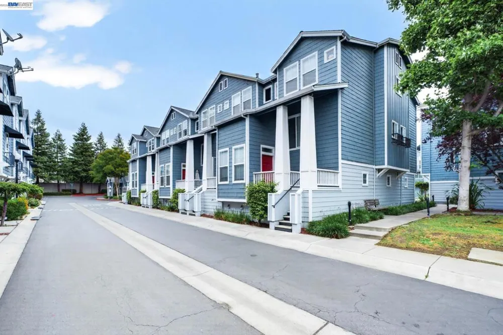 655 Veranda Cir Hayward, CA 94541