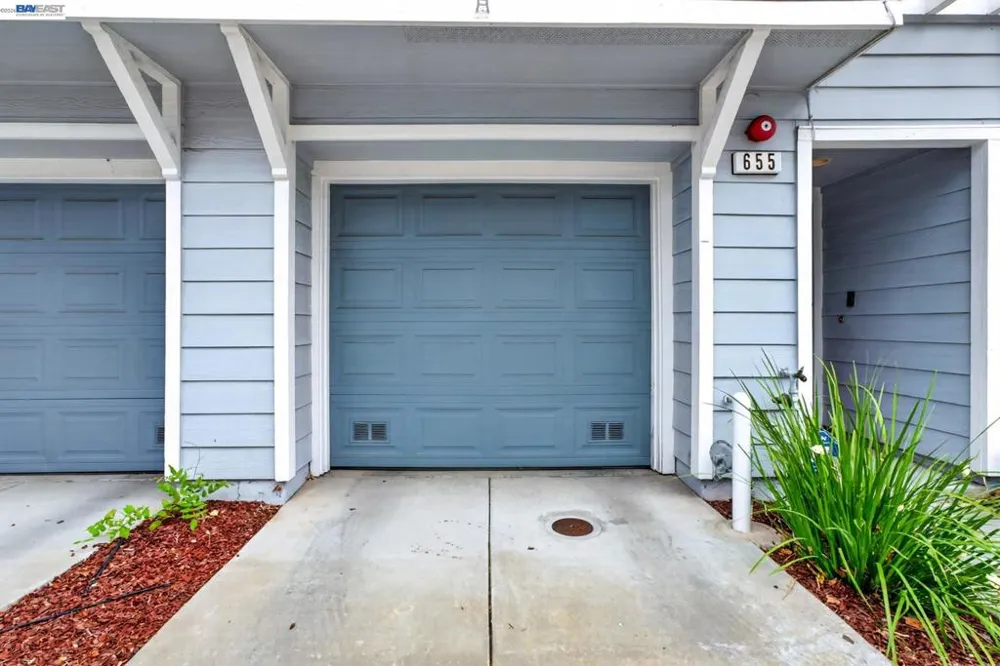 655 Veranda Cir Hayward, CA 94541