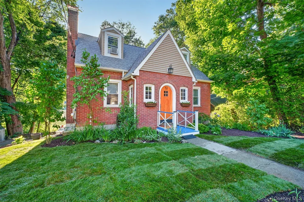 51 Lake Drive Lake Peekskill, NY 10537