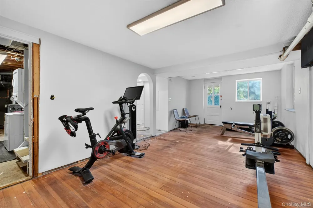 51 Lake Drive Lake Peekskill, NY 10537
