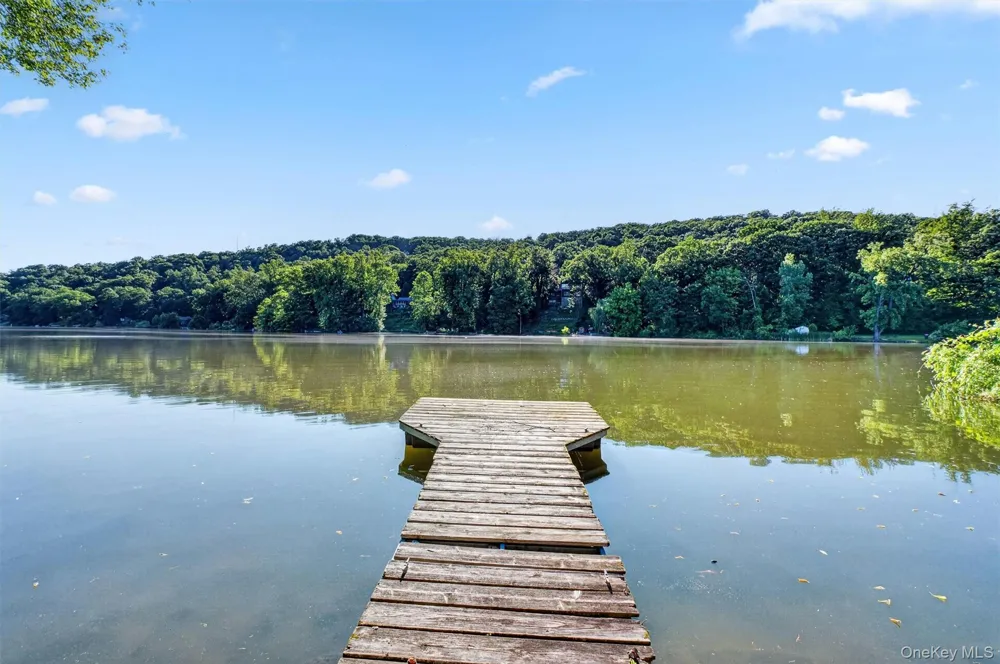 51 Lake Drive Lake Peekskill, NY 10537