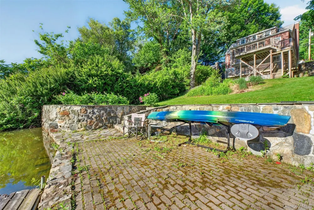 51 Lake Drive Lake Peekskill, NY 10537