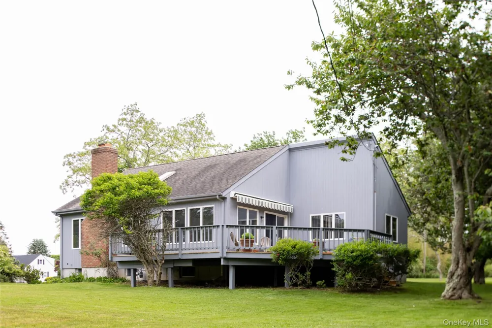 100 Bayberry Lane Southold, NY 11971