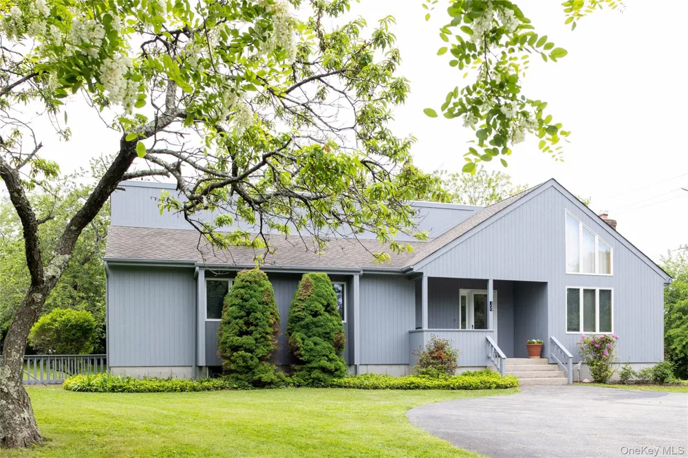 100 Bayberry Lane Southold, NY 11971