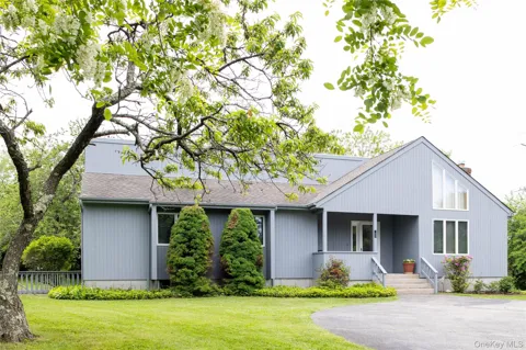 100 Bayberry Lane