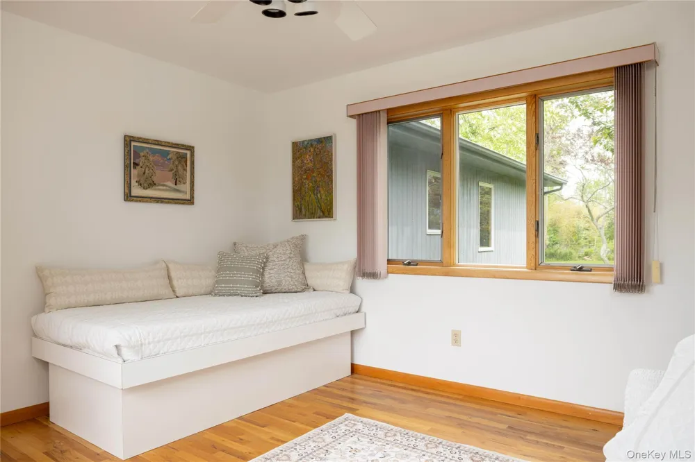 100 Bayberry Lane Southold, NY 11971